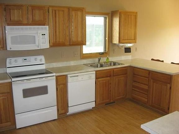 4th image of 5616 Barrington Park Dr
