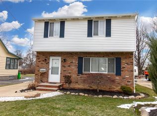 1919 Robindale St, Wickliffe, OH 44092