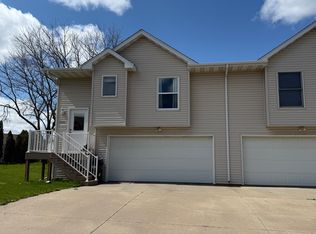 2522 Walden Rd, Iowa City, IA 52246