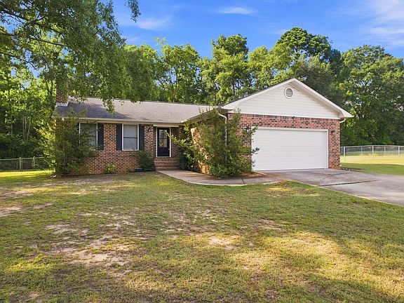 2nd image of 4645 Dawn Cir