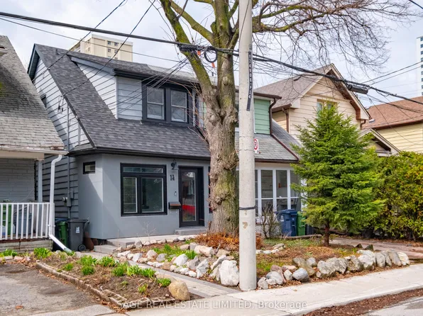 14 Newman Ave, Toronto, ON M4C 5A4
