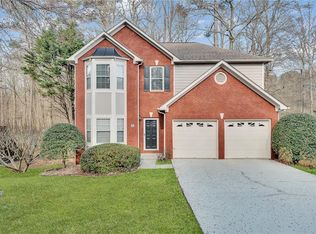 880 Walnut Creek Dr NW, Lilburn, GA 30047