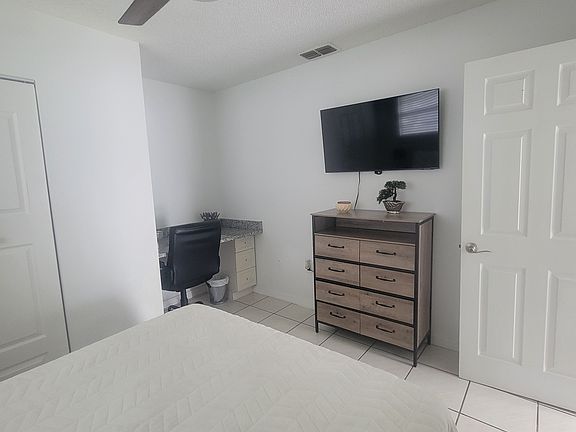2nd image of 1414 King Ave Unit 2