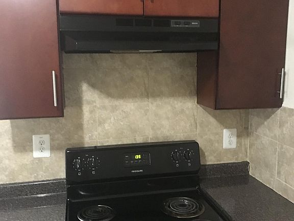 4th image of 2023 S Salford St