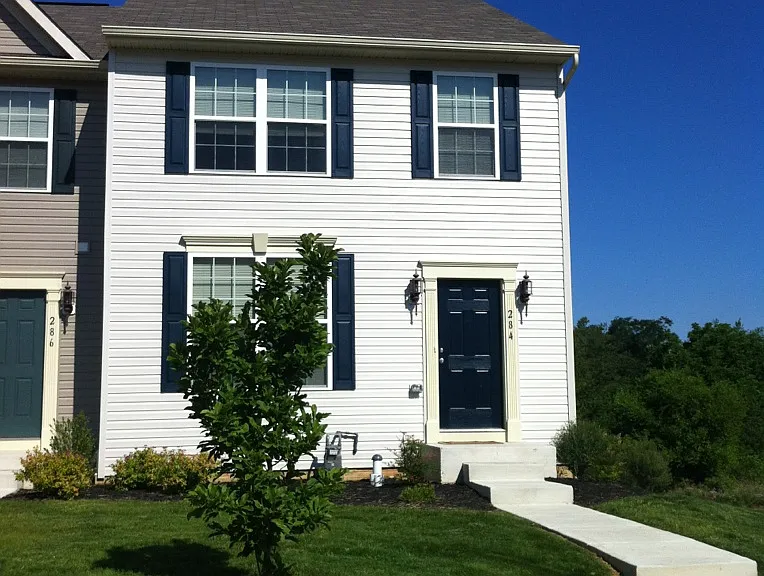 Indigo Pointe Townhomes — Photo 11
