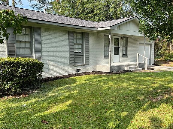 3rd image of 1223 Carter Ave