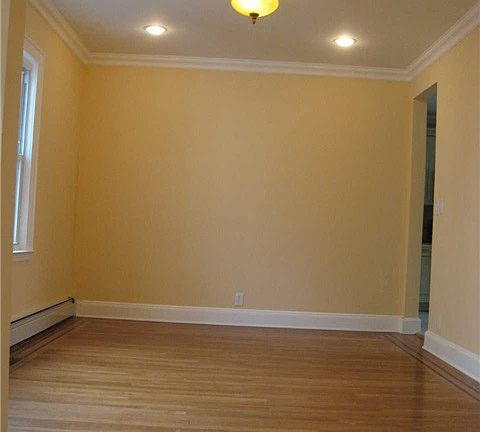 5th image of 220 Spruce St