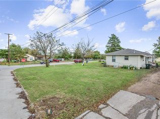 1415 Sandy Point Rd, Bryan, TX 77803