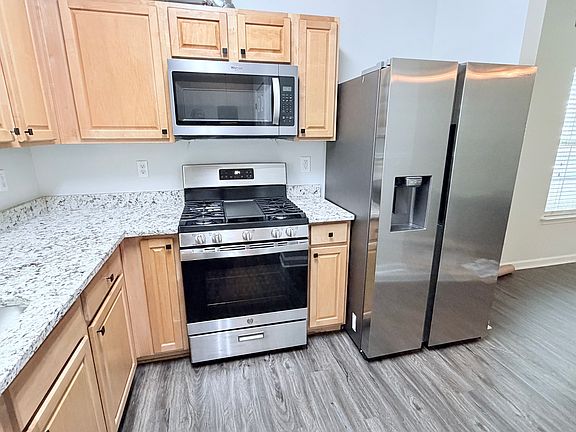 4th image of 9794 Alberton Ln