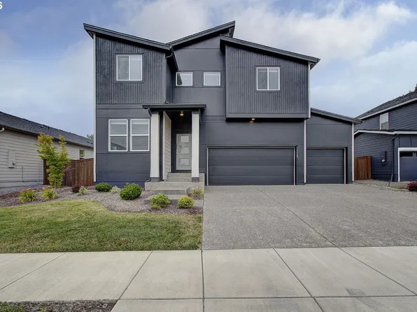 1119 W 15th St, La Center, WA 98629