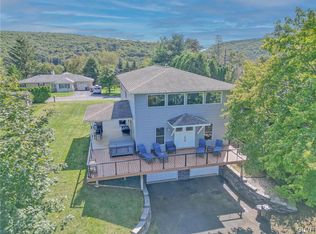 14 Elizabeth St, Tamaqua, PA 18252