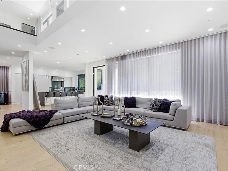 4545 Stern Ave — Photo 14