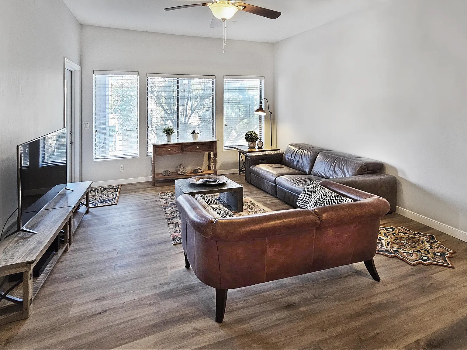 2 bed, 2.0 bath, 1154 sqft, $2,100 — Photo 4