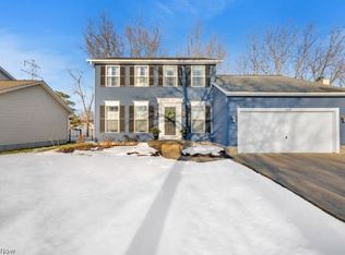 2225 Abbey Ln, Akron, OH