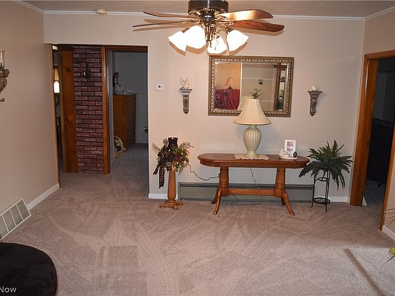 5th image of 141 Hanna Dove Ave