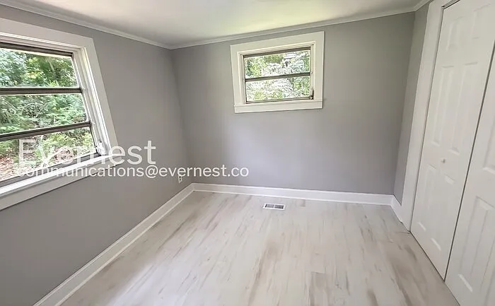 117 Westbrook Ave — Photo 10