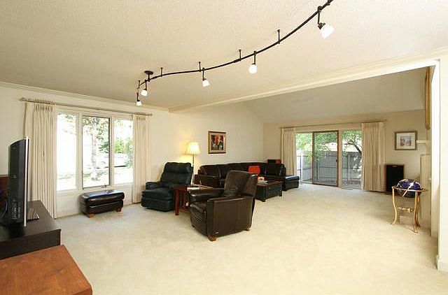 2nd image of 6058 W Sylvania Ave #3