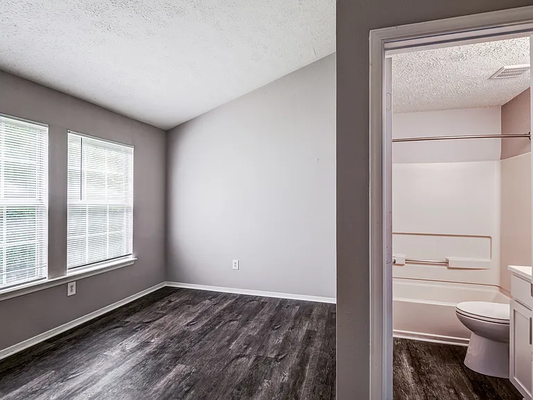 The Pointe at Stafford Apartment Homes — Photo 11