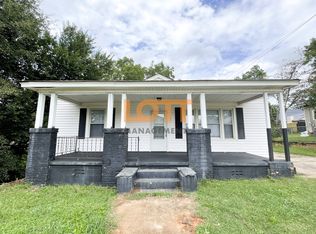 17 8th St, Greenville, SC 29611