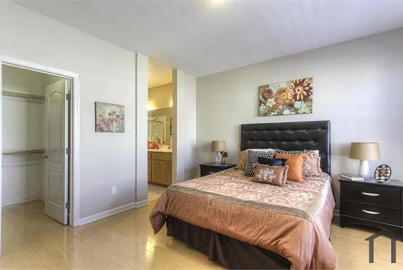 371 Destino Cir — Photo 6