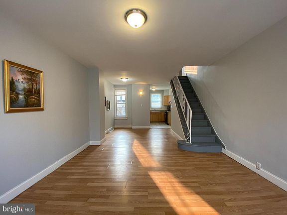 4th image of 2522 S Fairhill St
