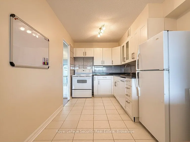 260 Scarlett Rd #608 — Photo 7