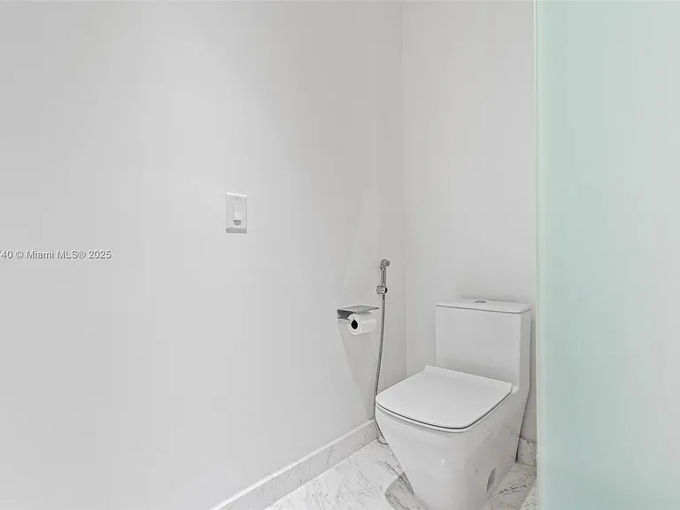 851 NE 1st Ave #1506 — Photo 29