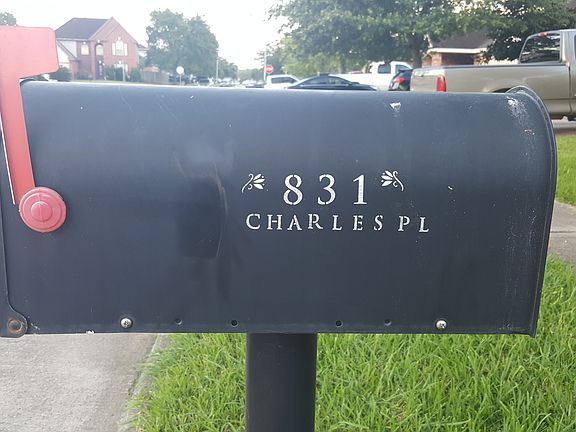 831 Charles Place