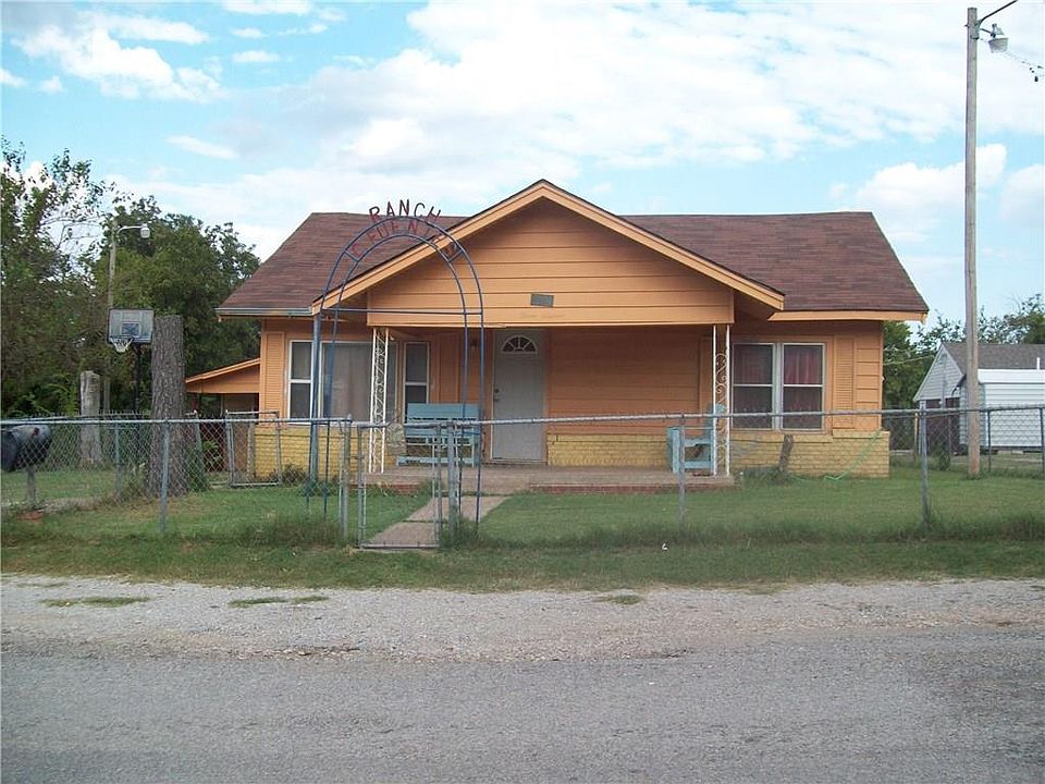 1st image of 316 S Montie Ave
