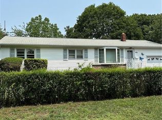 45 School St, Warwick, RI 02889