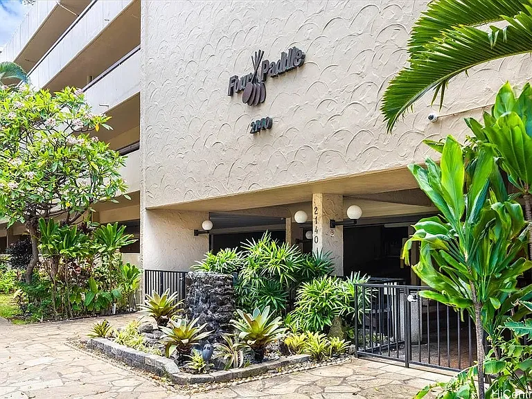 2140 Kuhio Ave #2006 — Photo 9