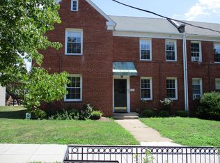 2221 40th St NW #2, Washington, DC 20007