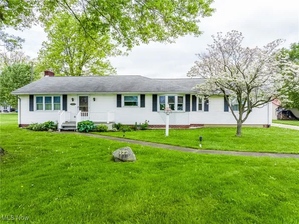 122 N Carr Rd, Orrville, OH 44667