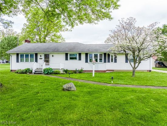 122 N Carr Rd, Orrville, OH 44667