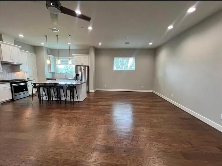 1224 Upton St — Photo 5