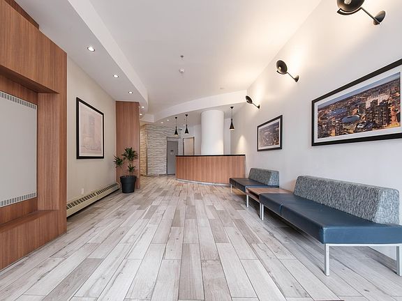 3rd image of 183 Keefer Pl #804