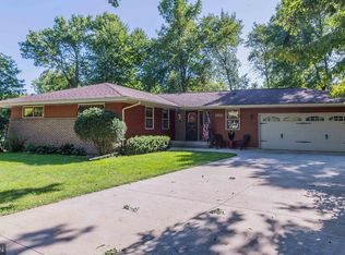 1301 Woods Cir, Buffalo, MN 55313