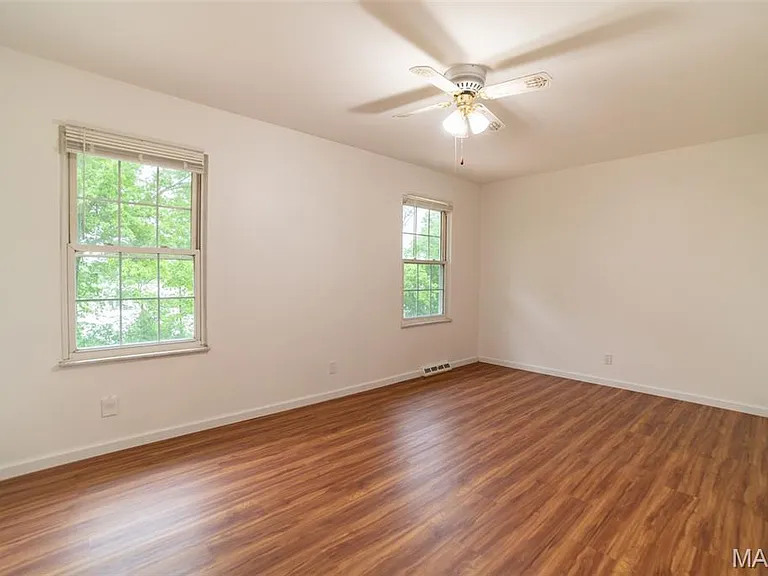 1226 Wissmann Dr — Photo 9