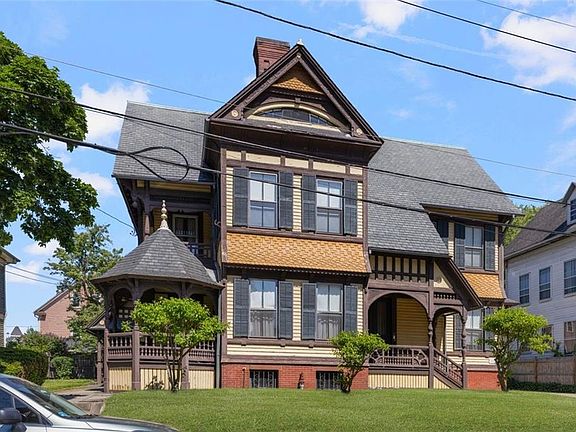 5th image of 20 Bainbridge Ave
