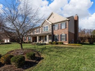 10025 Meadow Woods Ln, Dayton, OH 45458
