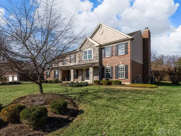 10025 Meadow Woods Ln, Dayton, OH 45458