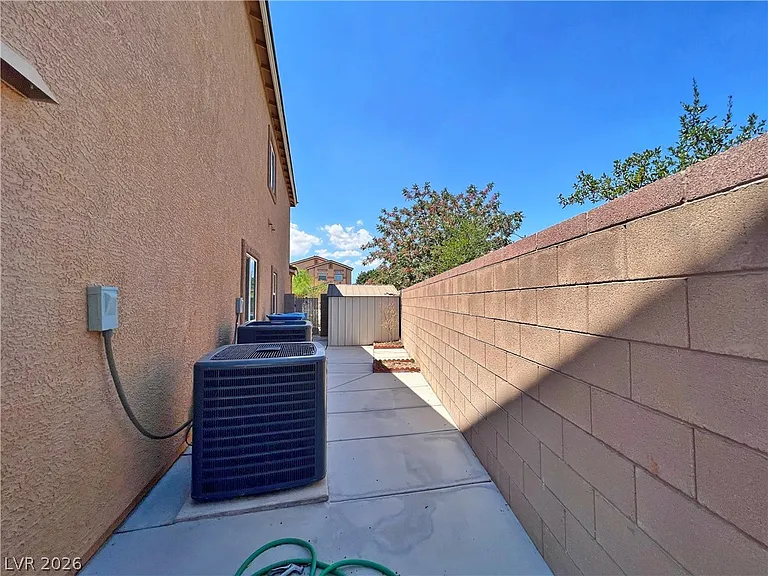 4608 Bear Island Ct — Photo 28