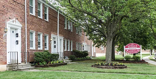 Lothian and Oakridge Apartments Photo 1