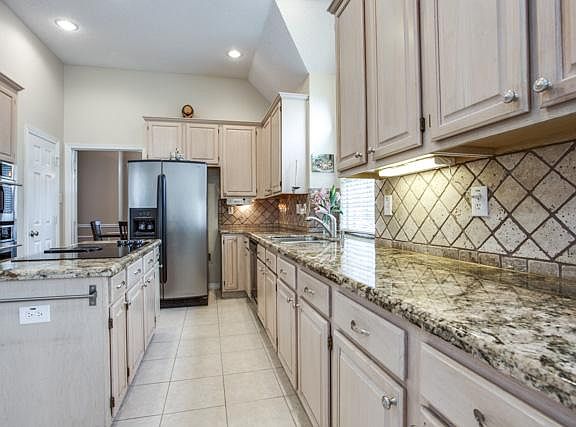 5th image of 124 Hearthwood Dr