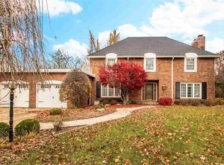 73 Laurel Dr, Canton, IL 61520