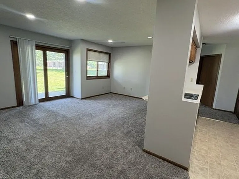 36 Plex - Village Green Apartments — Photo 3