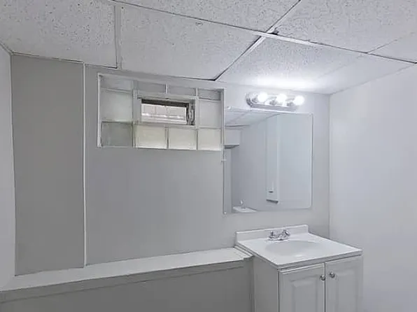 (undisclosed Address), Verona, PA 15147