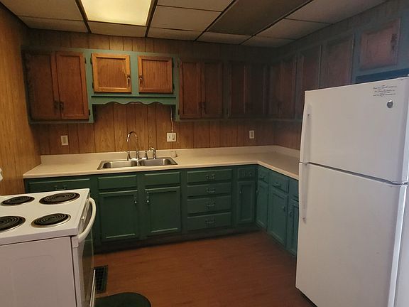 2nd image of 210 N 12th St #1