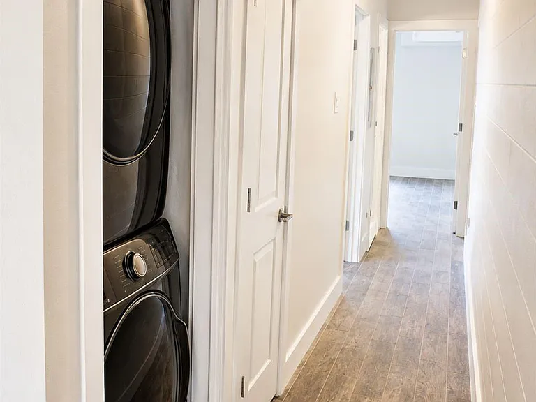 1624 Sealy #202 — Photo 3