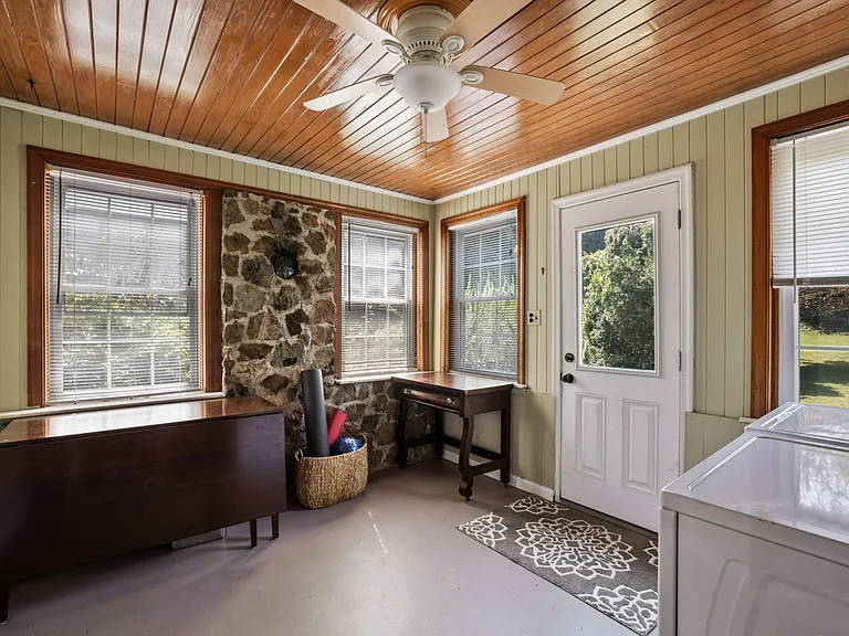 1322 Chesapeake St — Photo 42